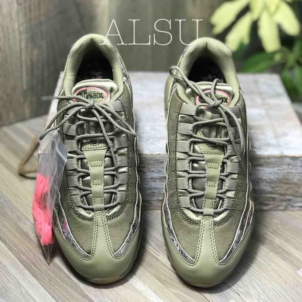 NWT Nike Air Max 95 Neutral Olive W AUTHENTIC - Picture 2 of 8